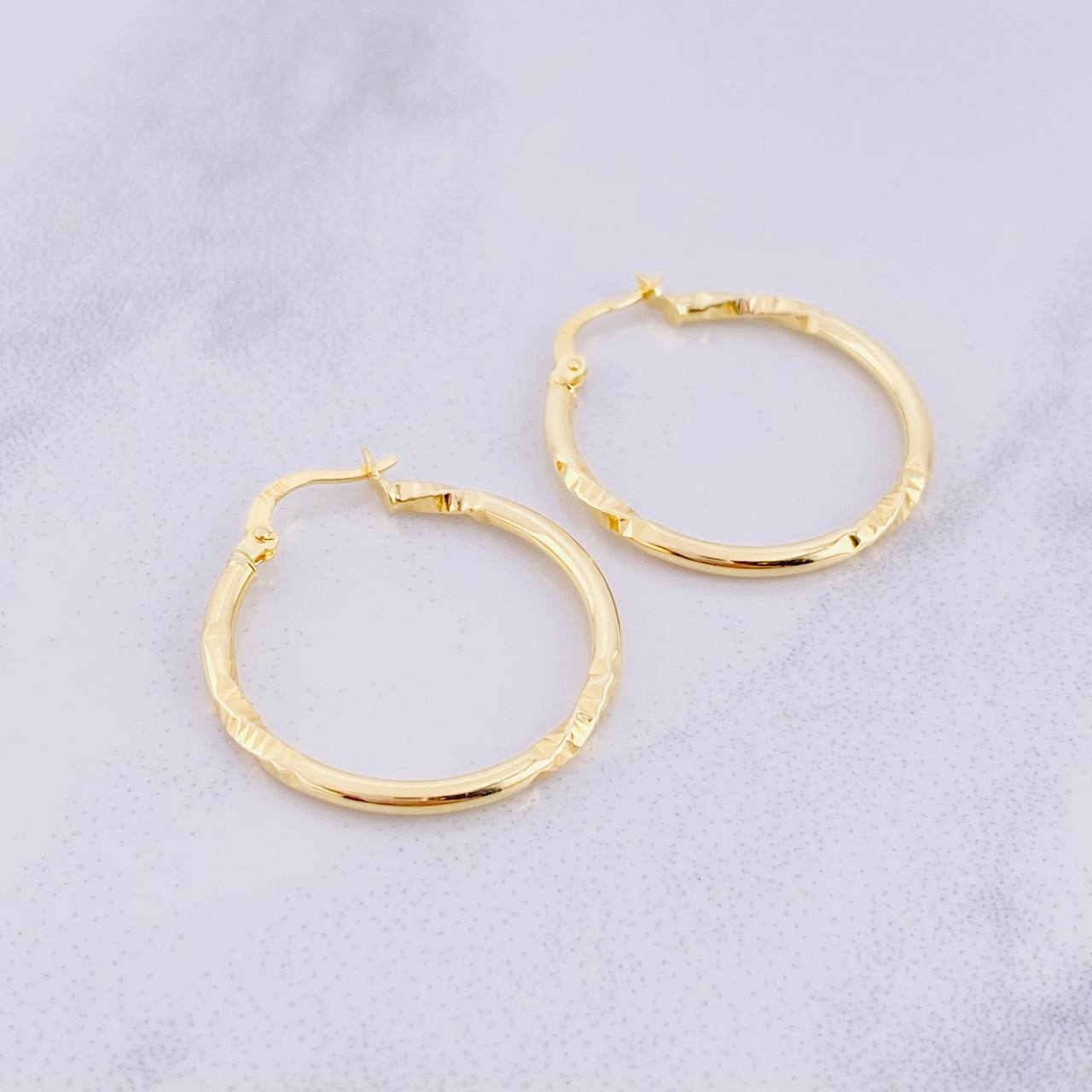 Candongas Megan 1.85g / 1 1/4 in Oro Amarillo 18K