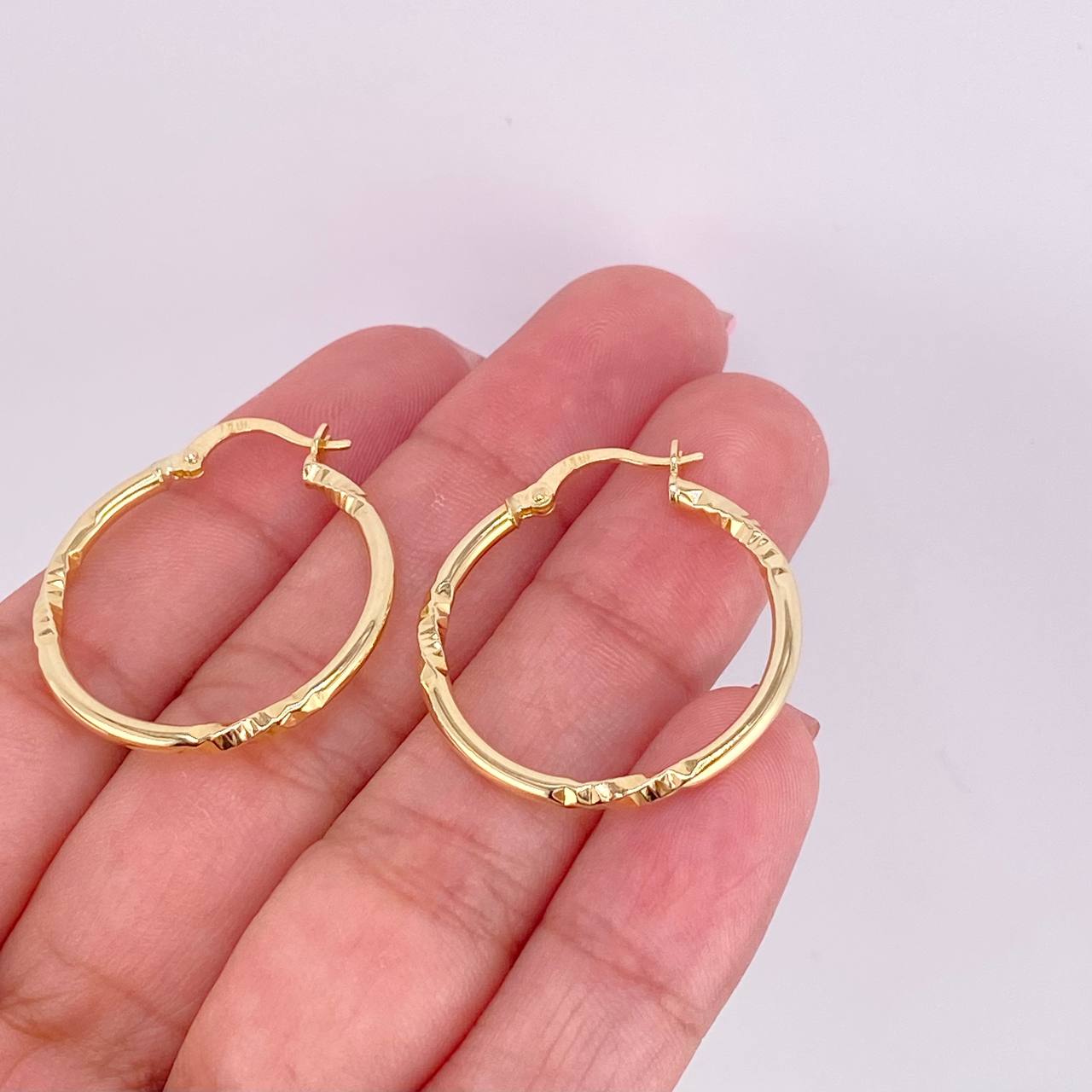 Candongas Megan 1.85g / 1 1/4 in Oro Amarillo 18K