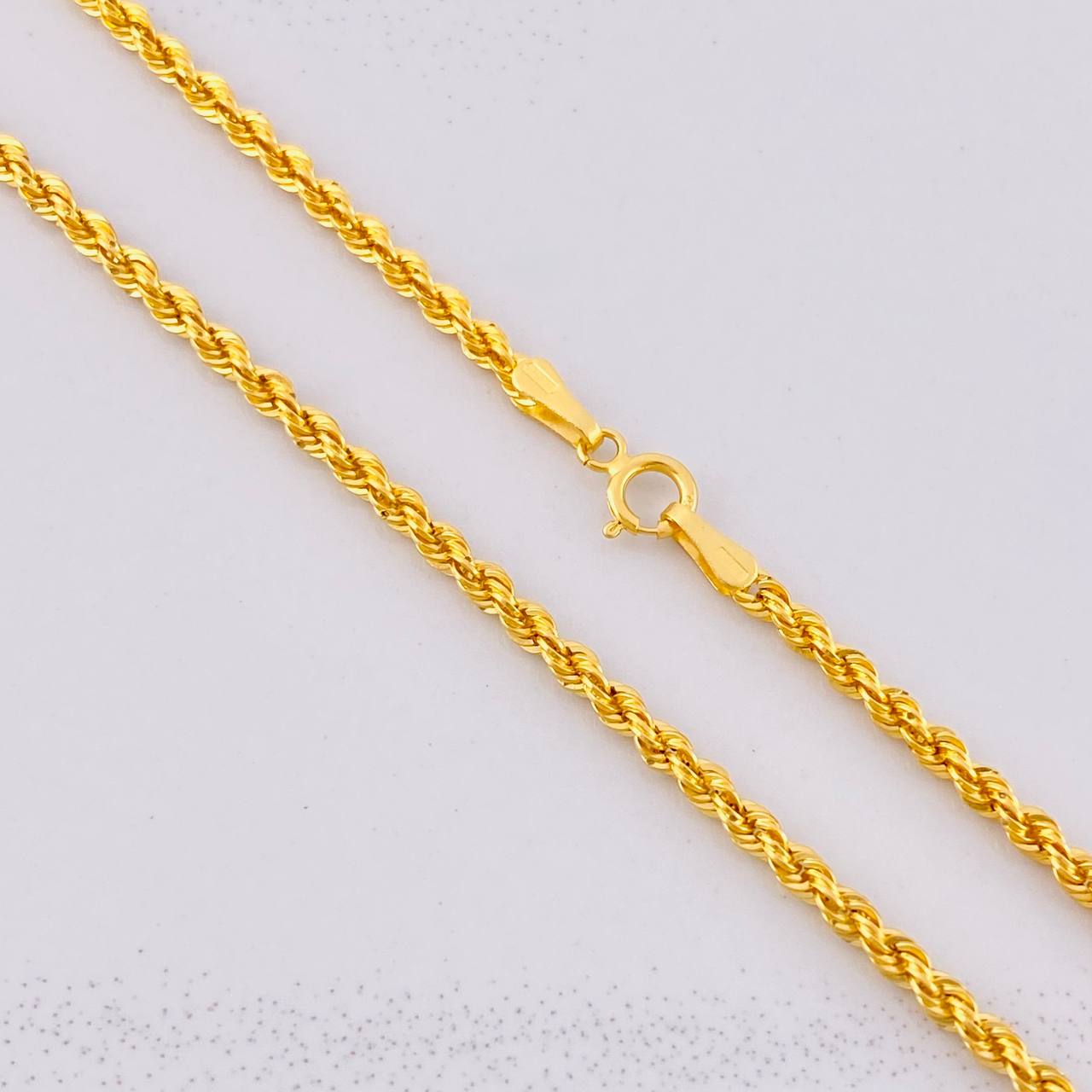 Cadena Lazo 3.35g / 24 in / 2.2mm Oro Amarillo 18K