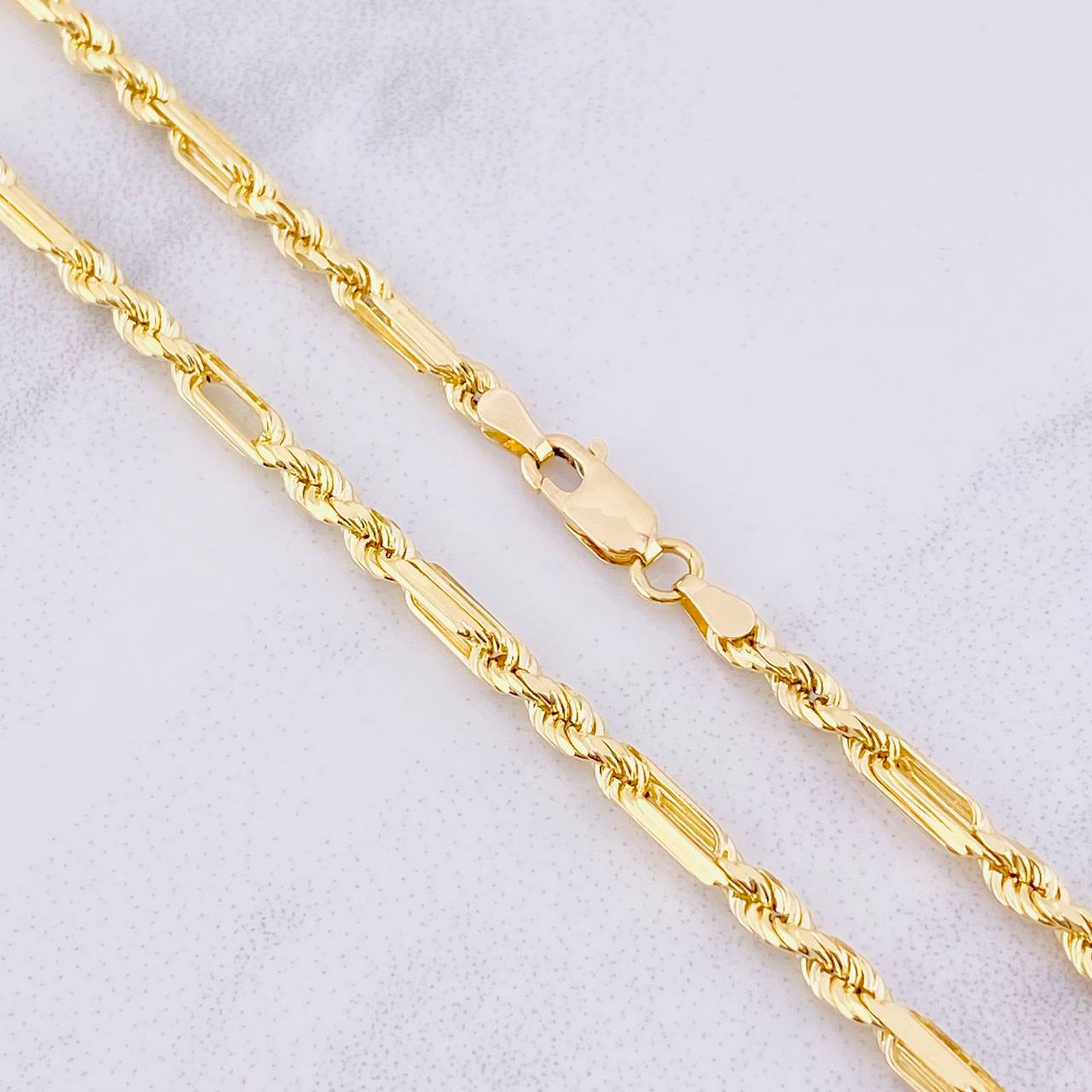 Cadena Lazo Especial 17g / 24 in / 3.5mm Oro Amarillo 18K