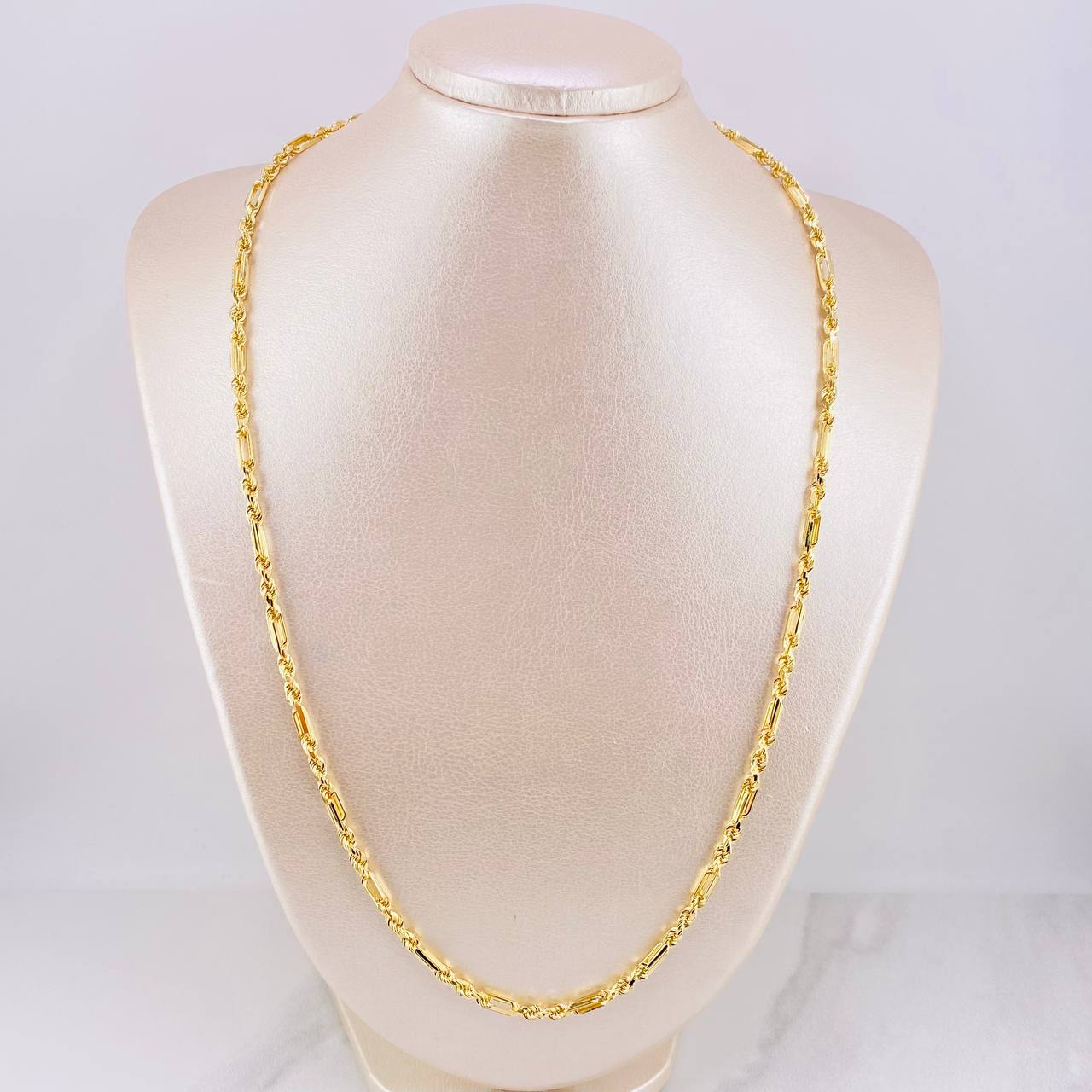 Cadena Lazo Especial 17g / 24 in / 3.5mm Oro Amarillo 18K