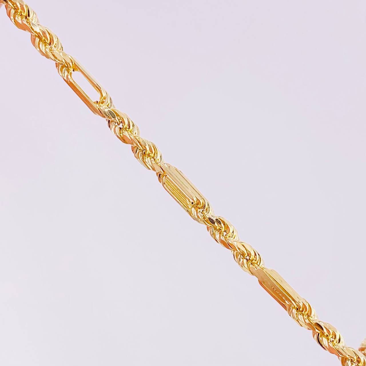 Pulso Lazo Especial 6.45g / 7 3/4 in / 3.5mm Oro Amarillo 18K