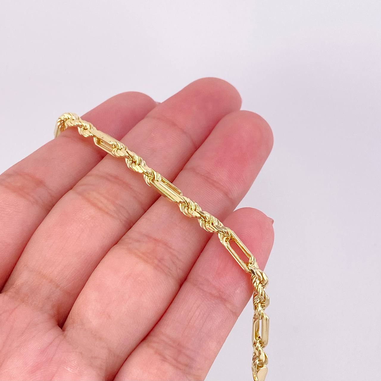 Pulso Lazo Especial 6.45g / 7 3/4 in / 3.5mm Oro Amarillo 18K
