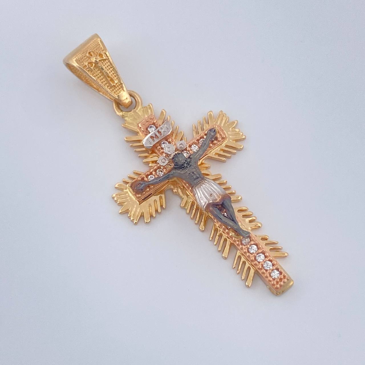 Dije Cruz Cristo Milagroso De Buga 4gr / 1 1/2 in / Tres Oros 18K $