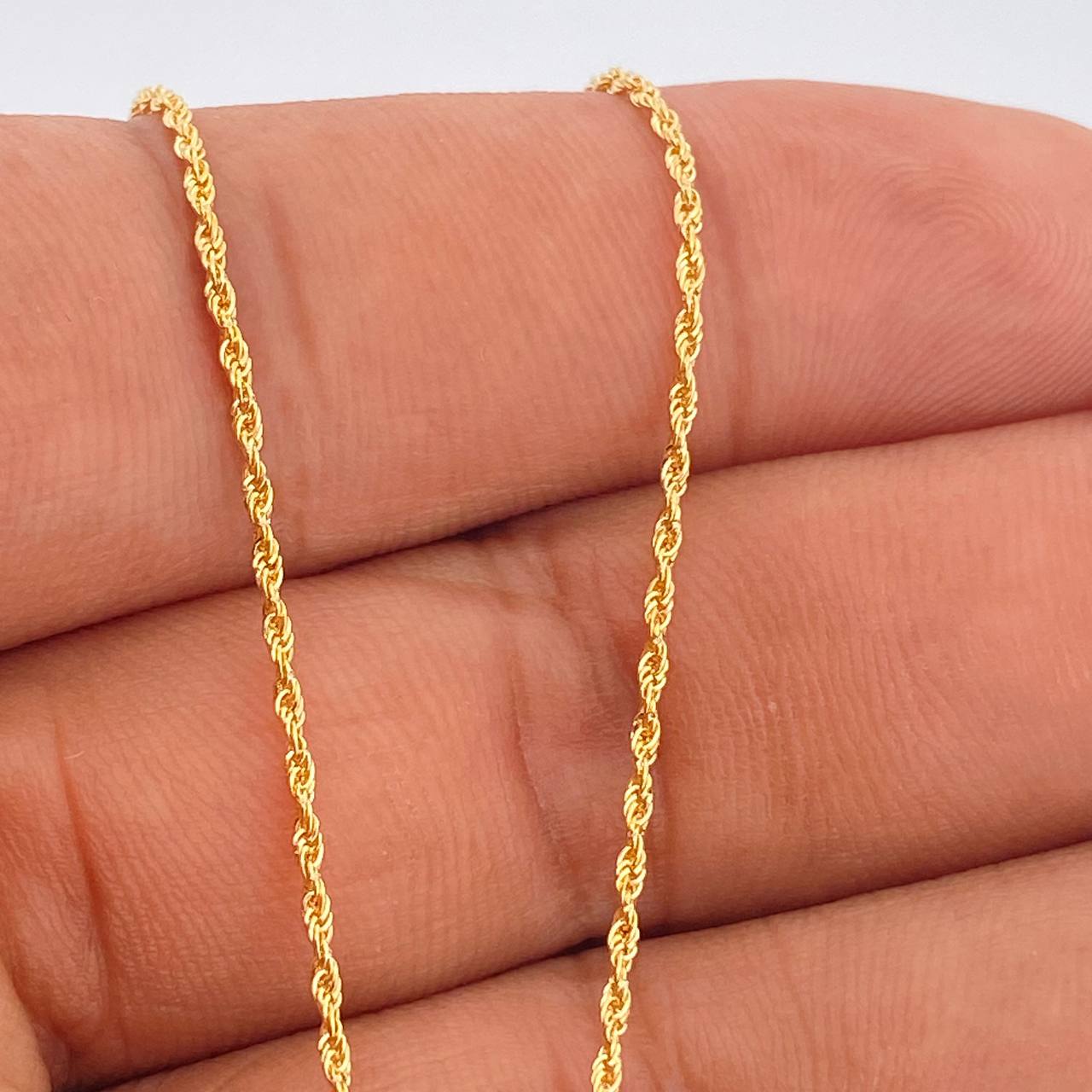 Set Cadena y Dije Lazo + Corona 1.6gr / 17 1/2 in / 1mm Oro Amarillo 18K %
