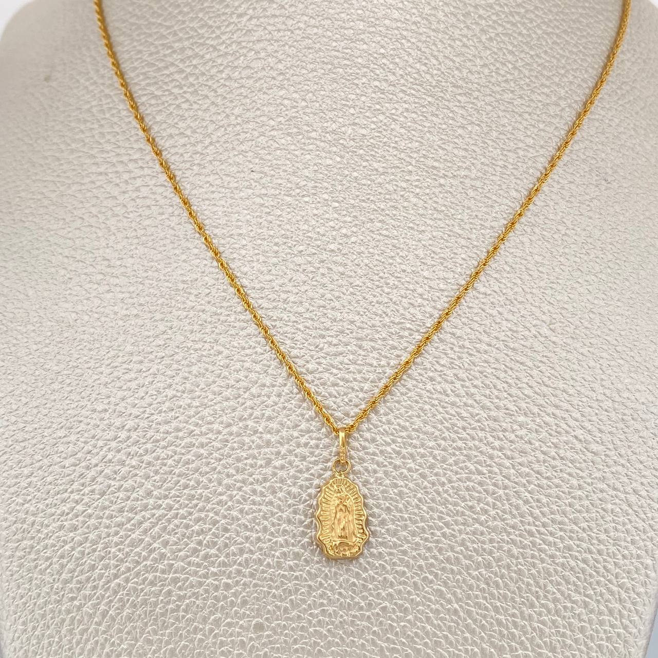 Set Cadena y Dije Lazo + Virgen De Guadalupe 1.5gr / 17 1/2 in / 1mm Oro Amarillo 18K %