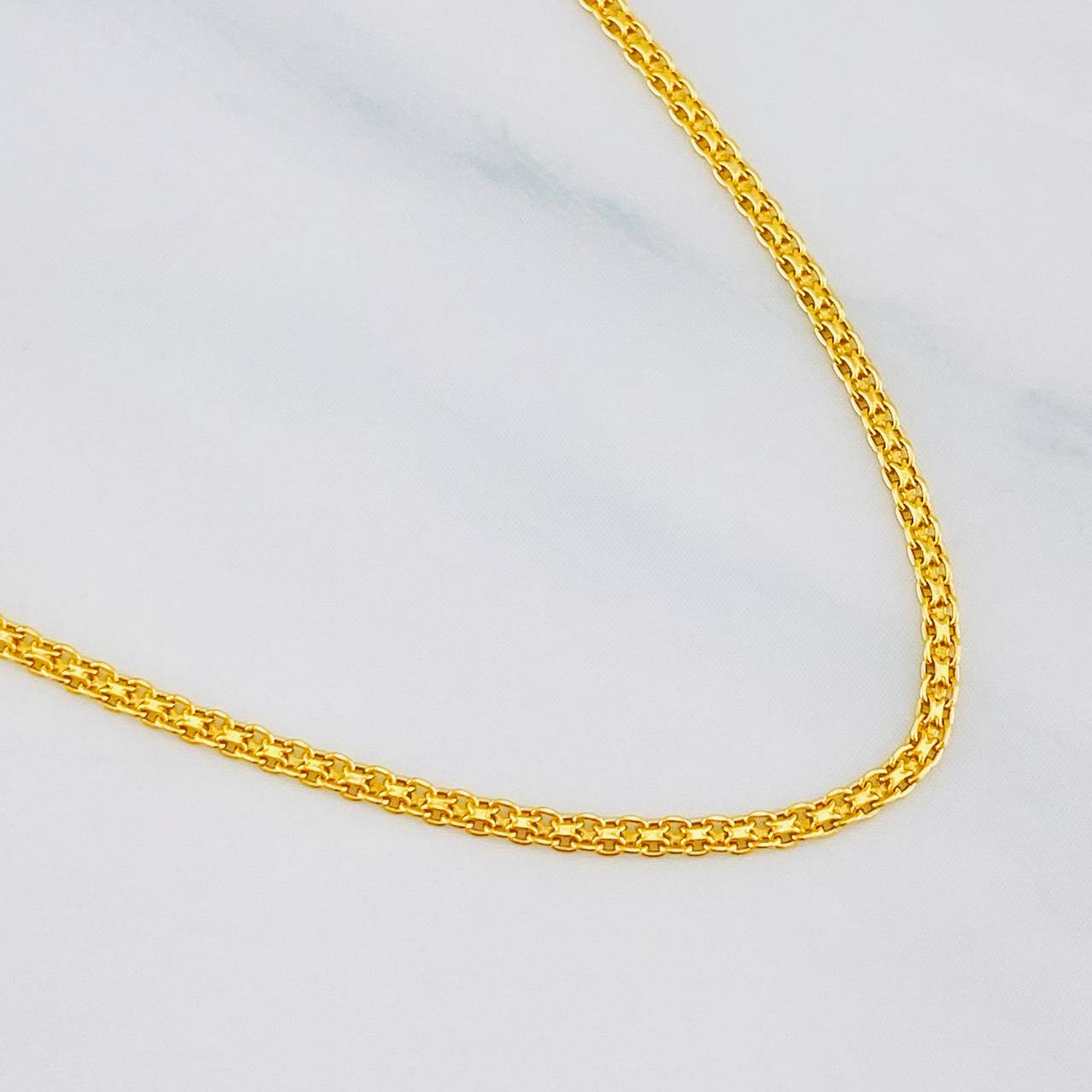 Cadena China 3.25g / 24 in / 1.5mm Oro Amarillo 18K