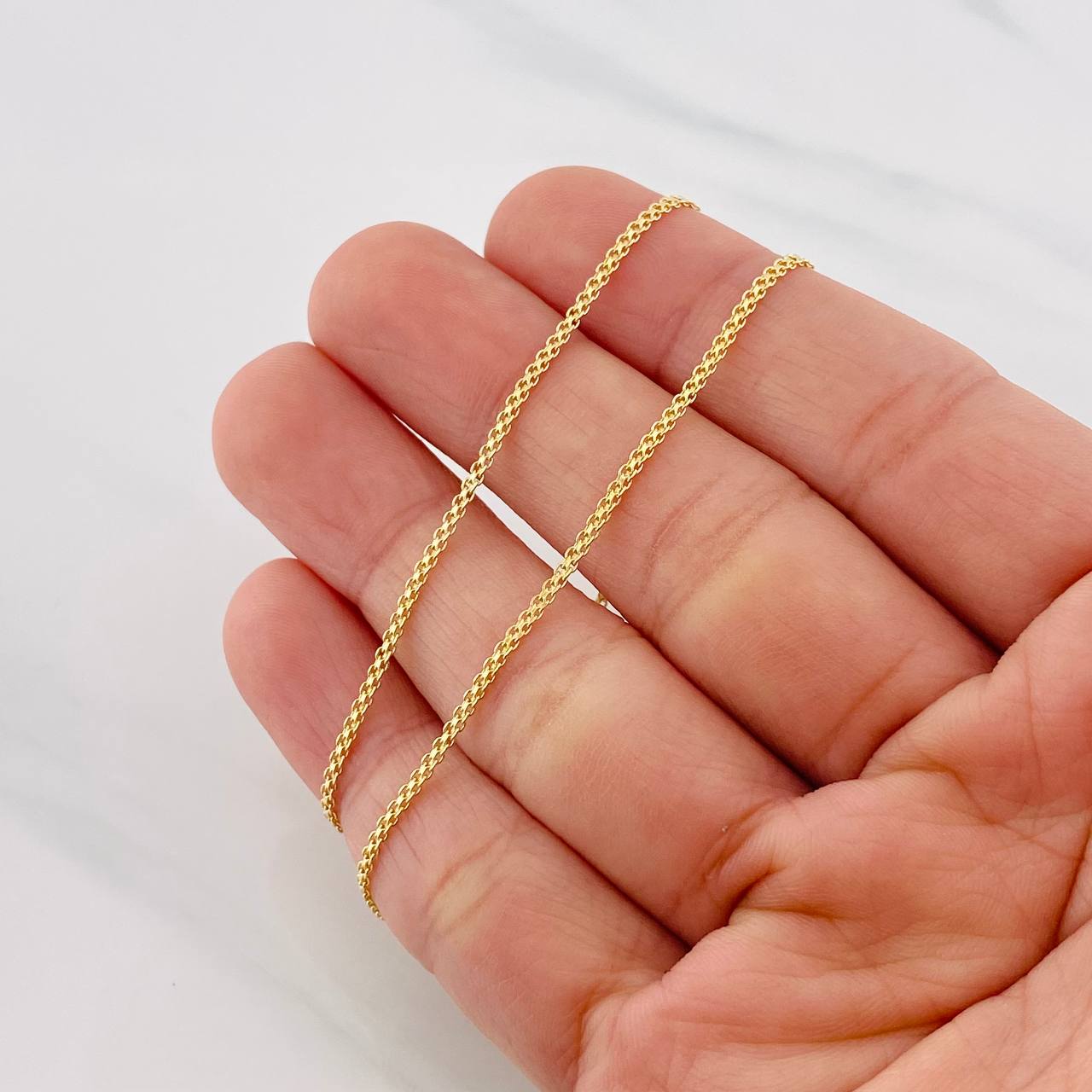 Cadena China 3.35g / 24 in / 1.5mm Oro Amarillo 18K