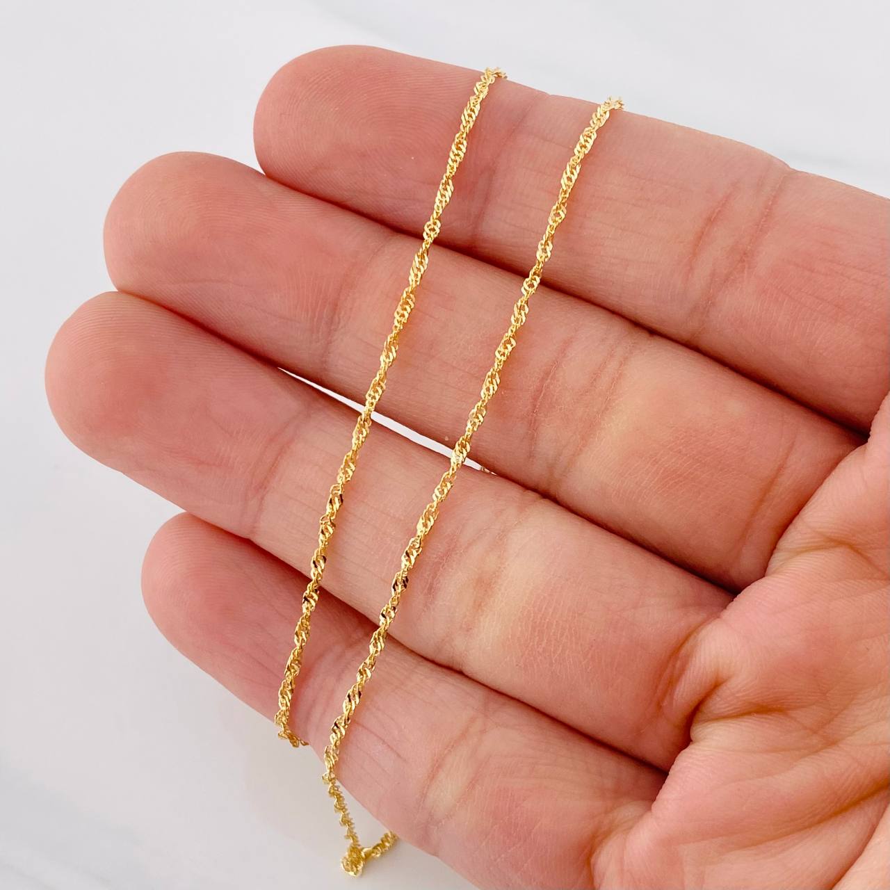 Cadena Singapur 1.4g / 45cm / 1.3mm Oro Amarillo 18K