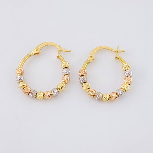 Hoop Earrings Beads 1.8g / 3/4 in Three Golds 18K