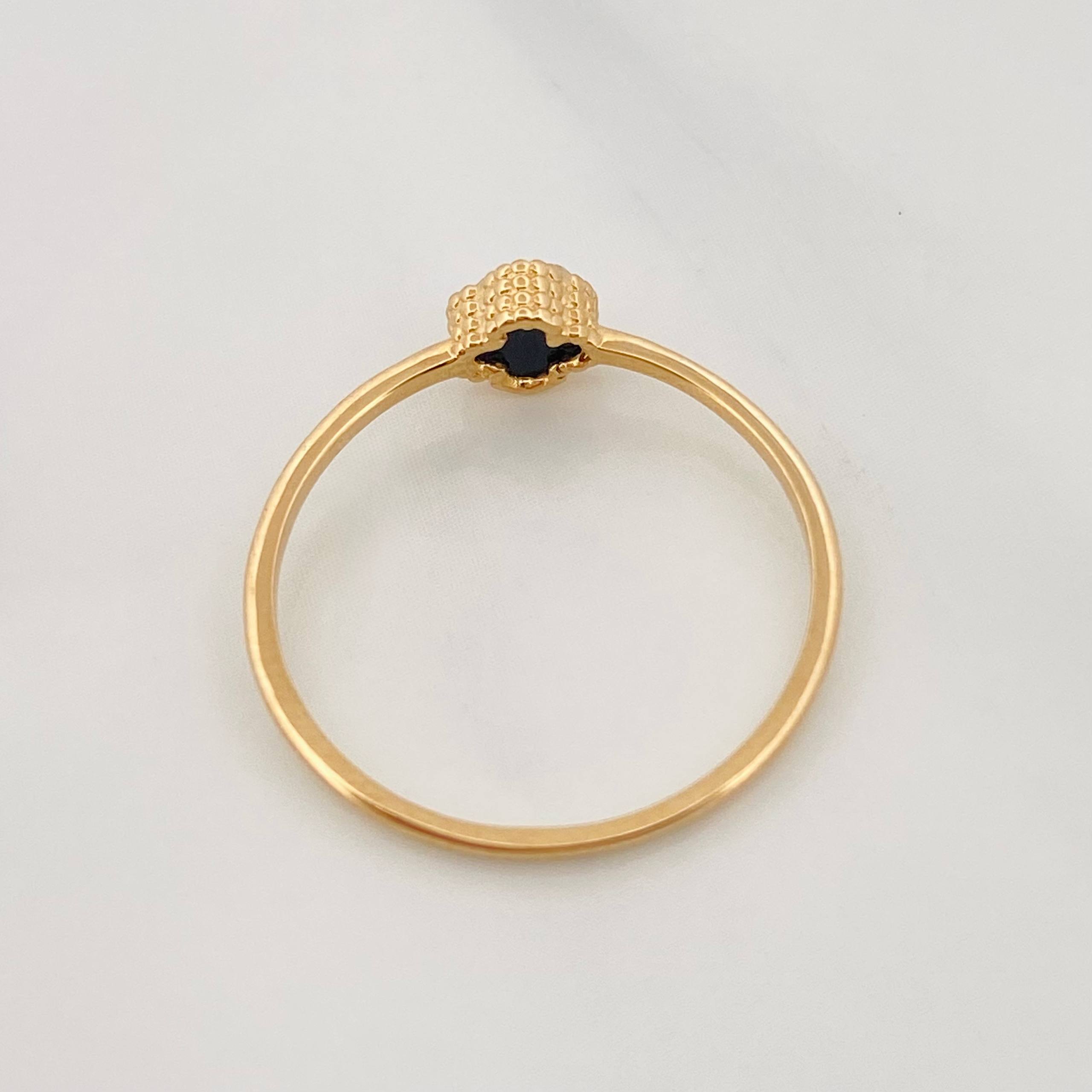 Anillo Trebol 1.25g / T7 3/4 Oro Amarillo 18K