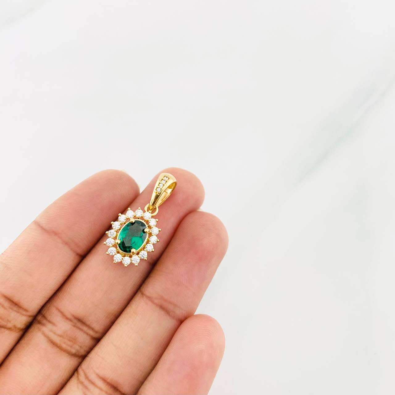 Pendant Circle Halo 2.65g / 3/4 in Yellow Gold 18K