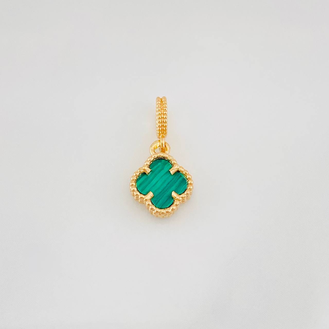 Dije Trebol 0.8g / 1/2 in Oro Amarillo 18K