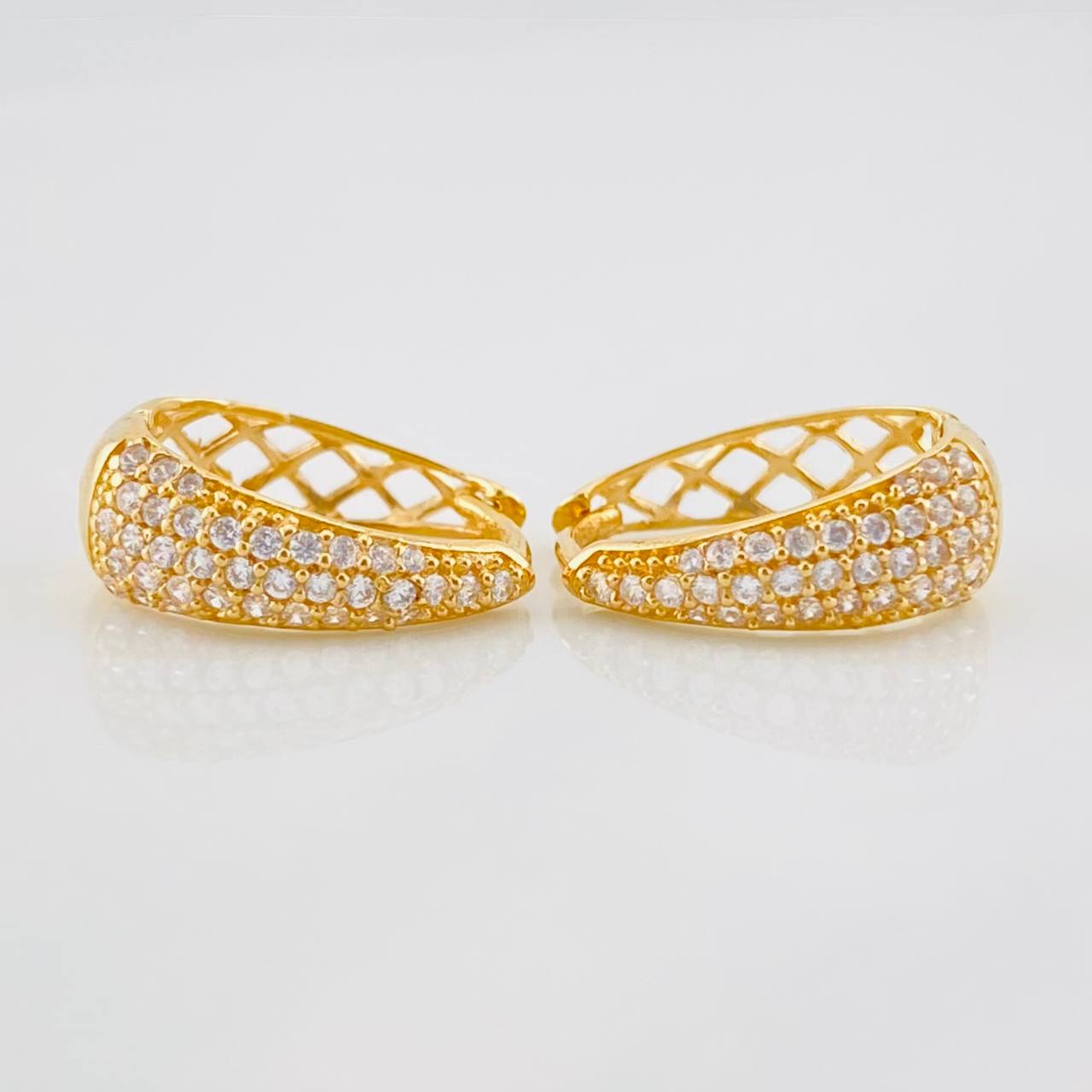 Candongas Dali Basteadas 2.55g / 1/2 in Oro Amarillo 18K