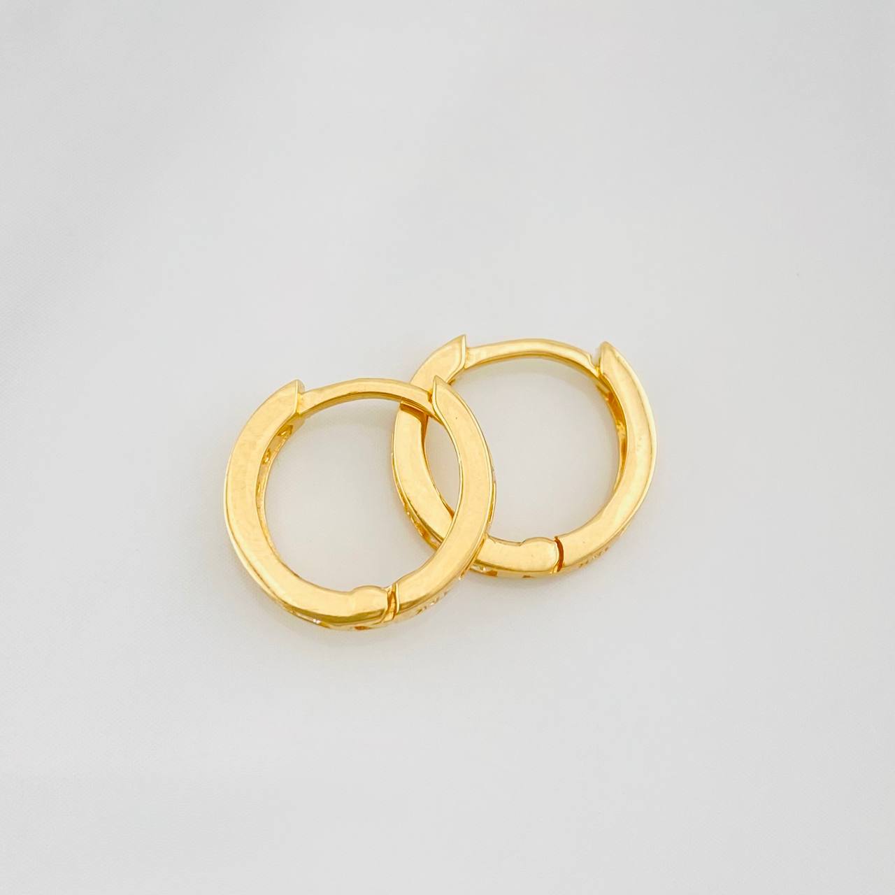 Candongas Carril 1.45g / 1/2 in Oro Amarillo 18K