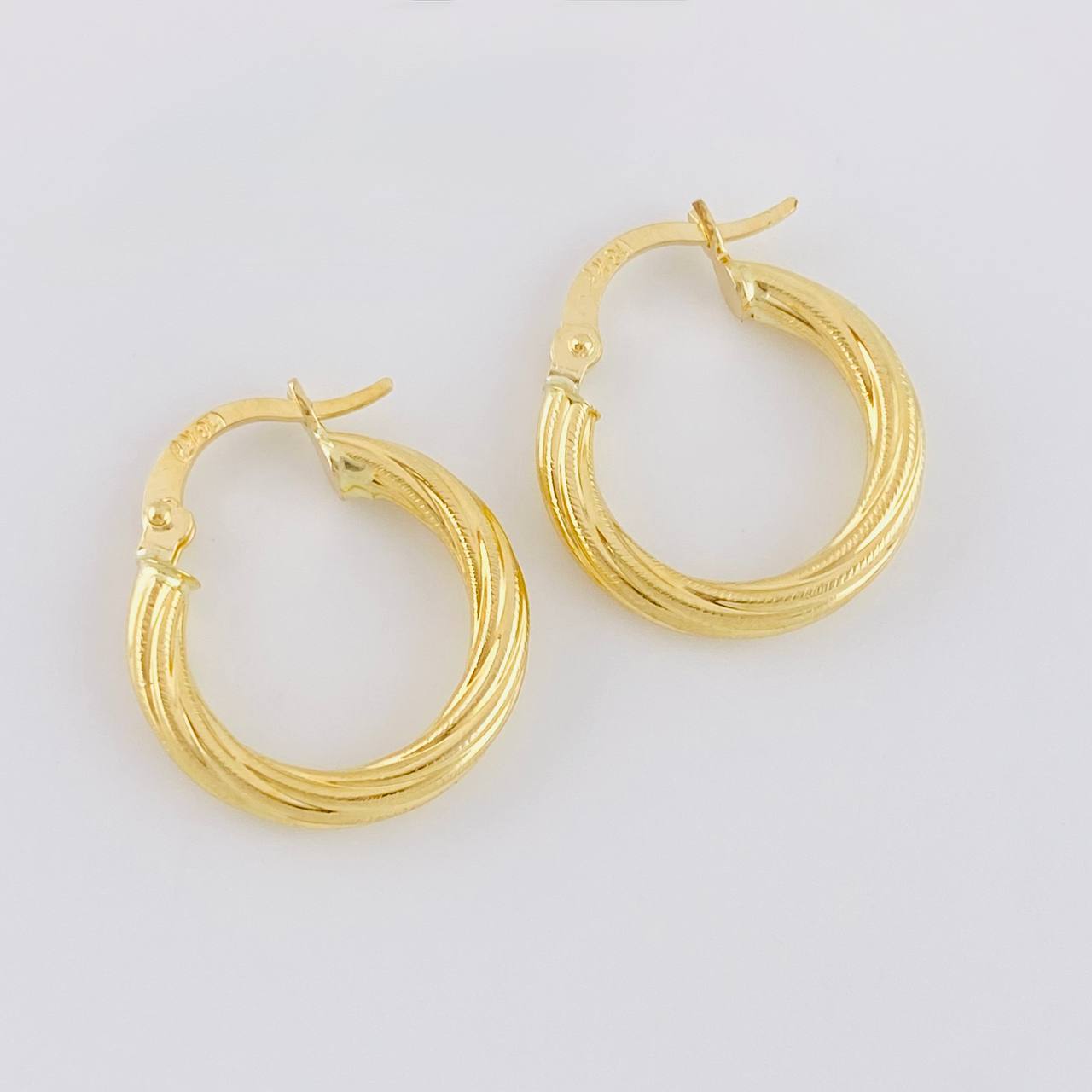 Hoop Earrings Arielle 1.85g / 3/4 in 18K Yellow Gold