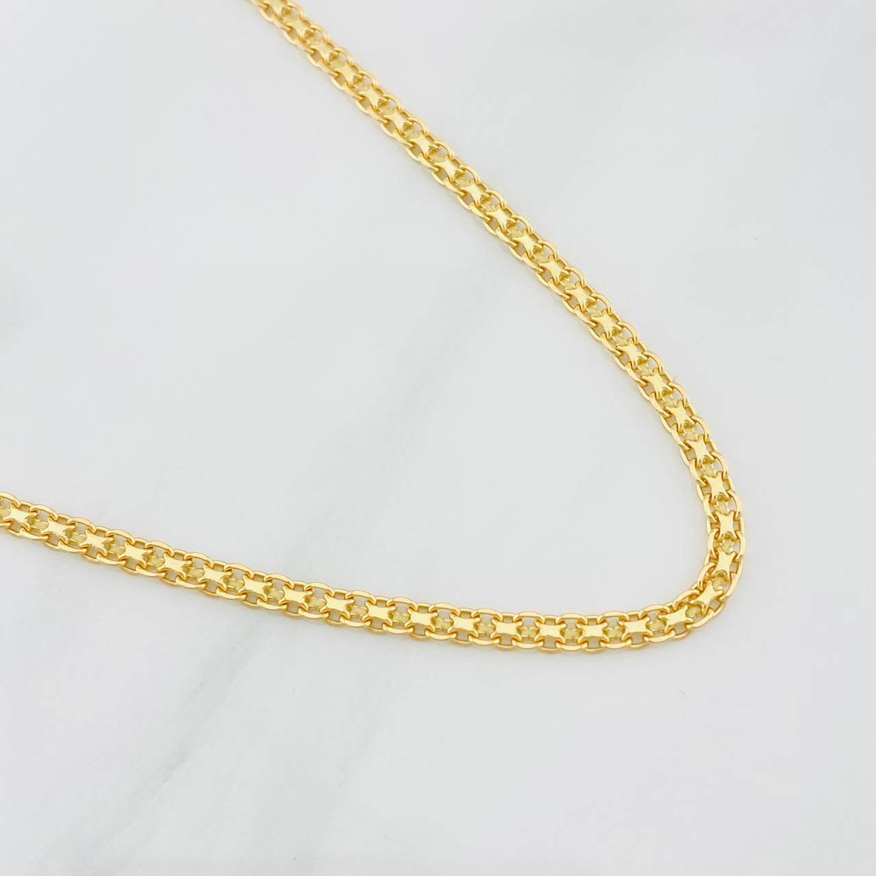 Bismark Chain 8.95g / 24 in / 2.53mm Yellow Gold 18K