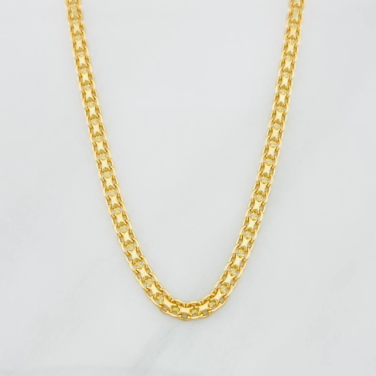 Bismark Chain 8.95g / 24 in / 2.53mm Yellow Gold 18K