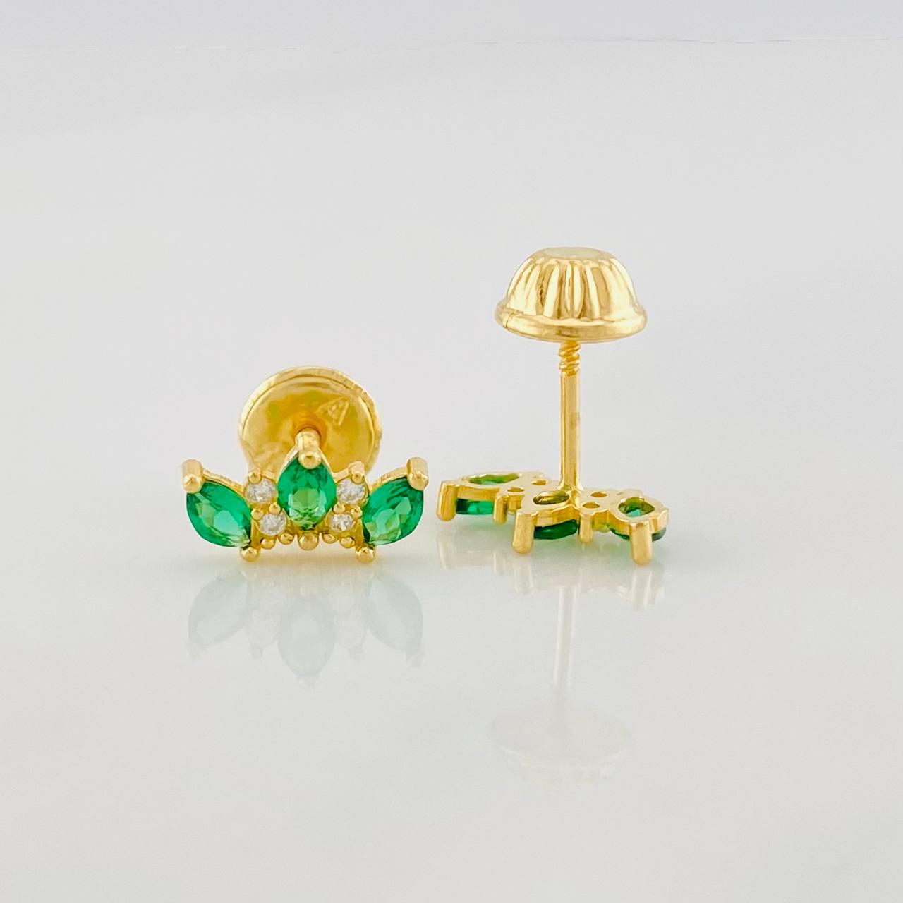 Topos Tiara 0.7g / in / 8.6mm Oro Amarillo 18K