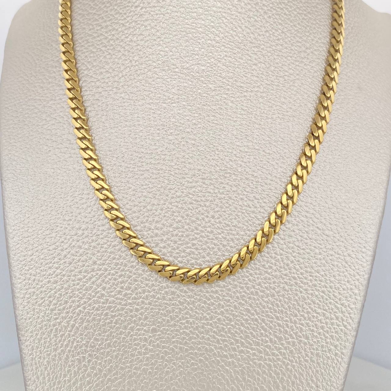 Cadena Cubana Infinito 19.4 g / 24 in / 4.6 mm Oro Amarillo 18K