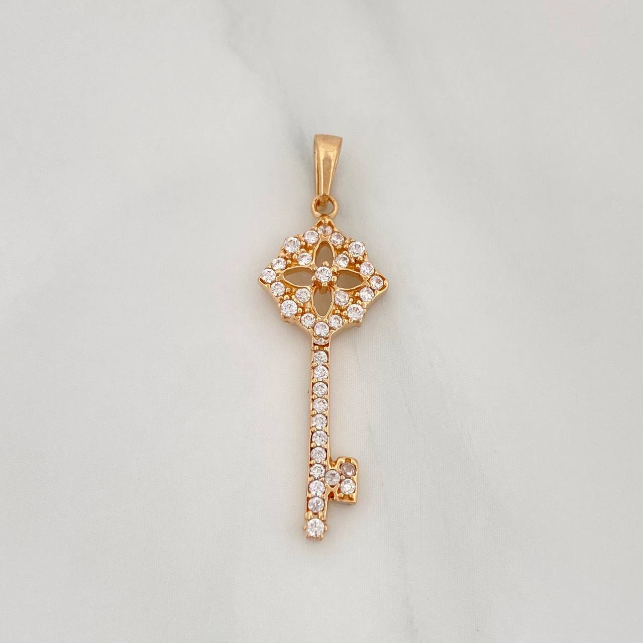 Pendant Key Flower 1.65 g / 1 1/4 in Yellow Gold 18K