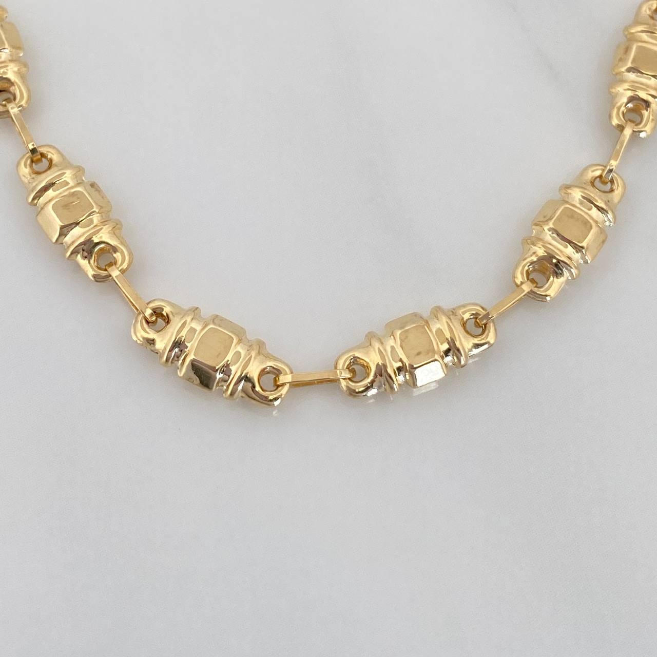 Rustic Barrel Anklet 5.1 g / 10 in / 4.69 mm 18K Yellow Gold