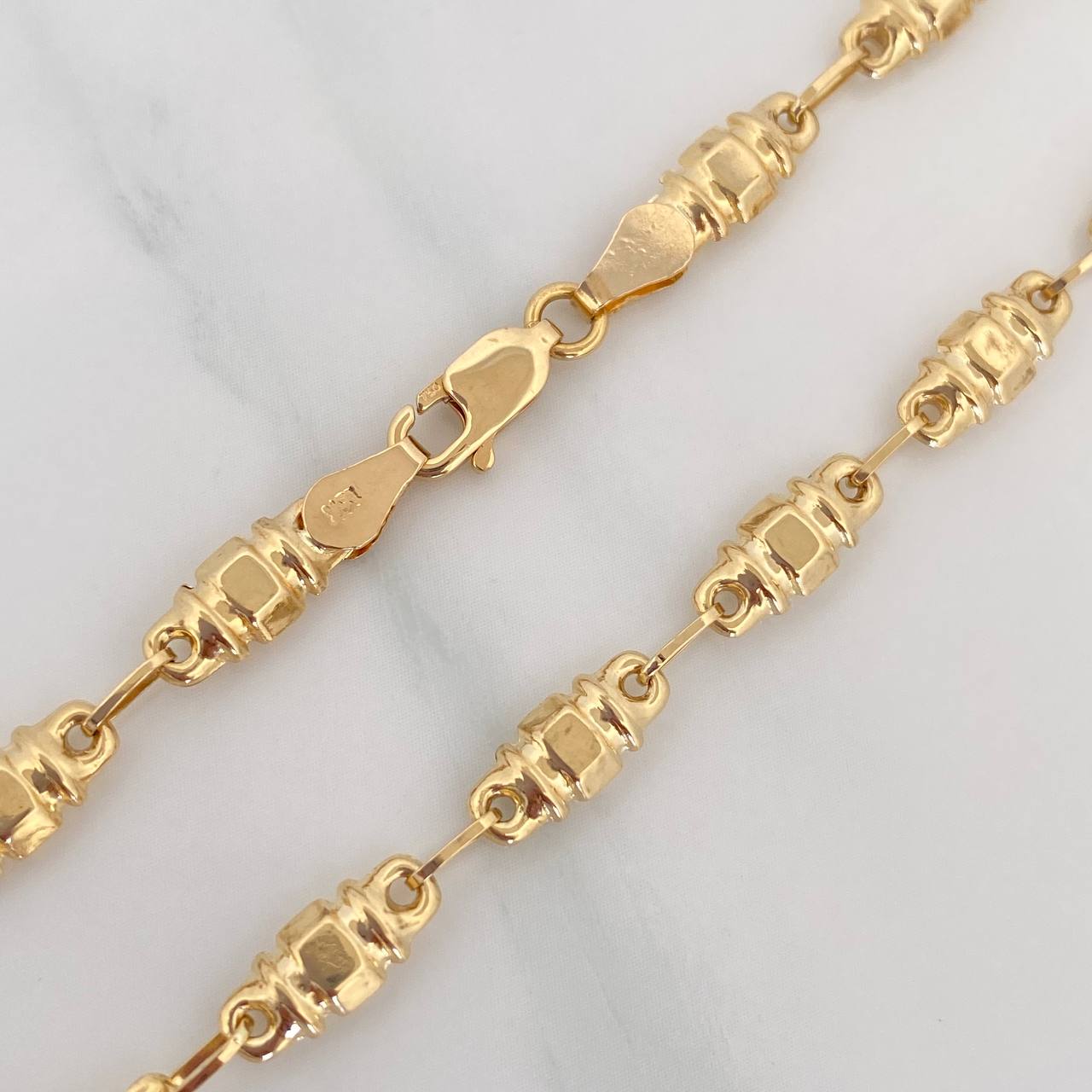 Rustic Barrel Anklet 5.1 g / 10 in / 4.69 mm 18K Yellow Gold