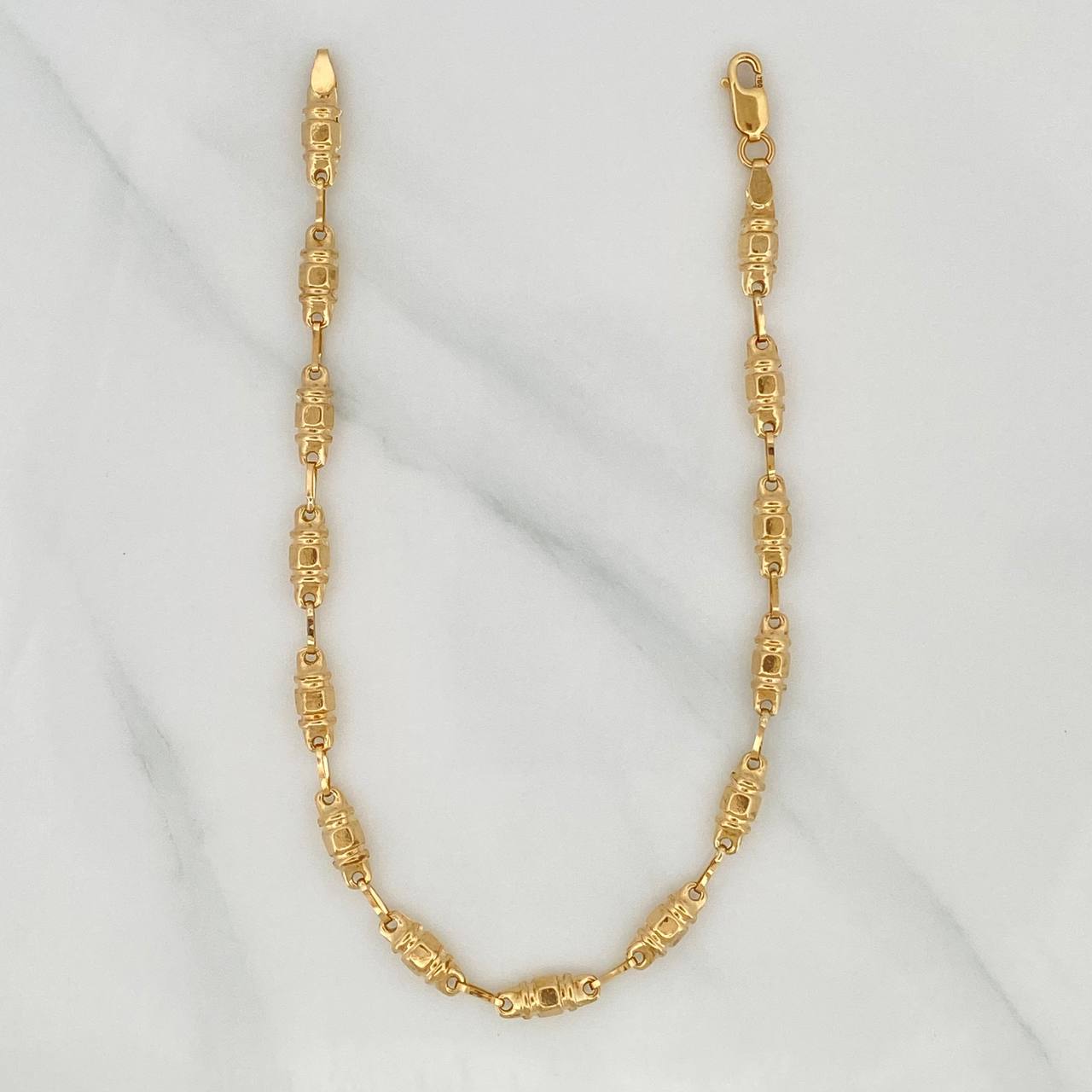 Rustic Barrel Bracelet 2.95 g / 7 3/4 in / 3.41 mm Yellow Gold 18K