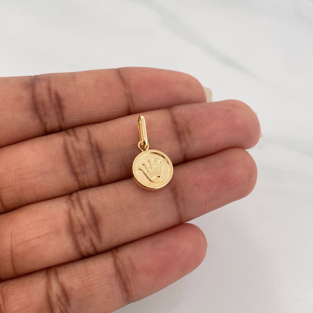 Pendant Crown 0.65 g / 3/4 in Yellow Gold 18K