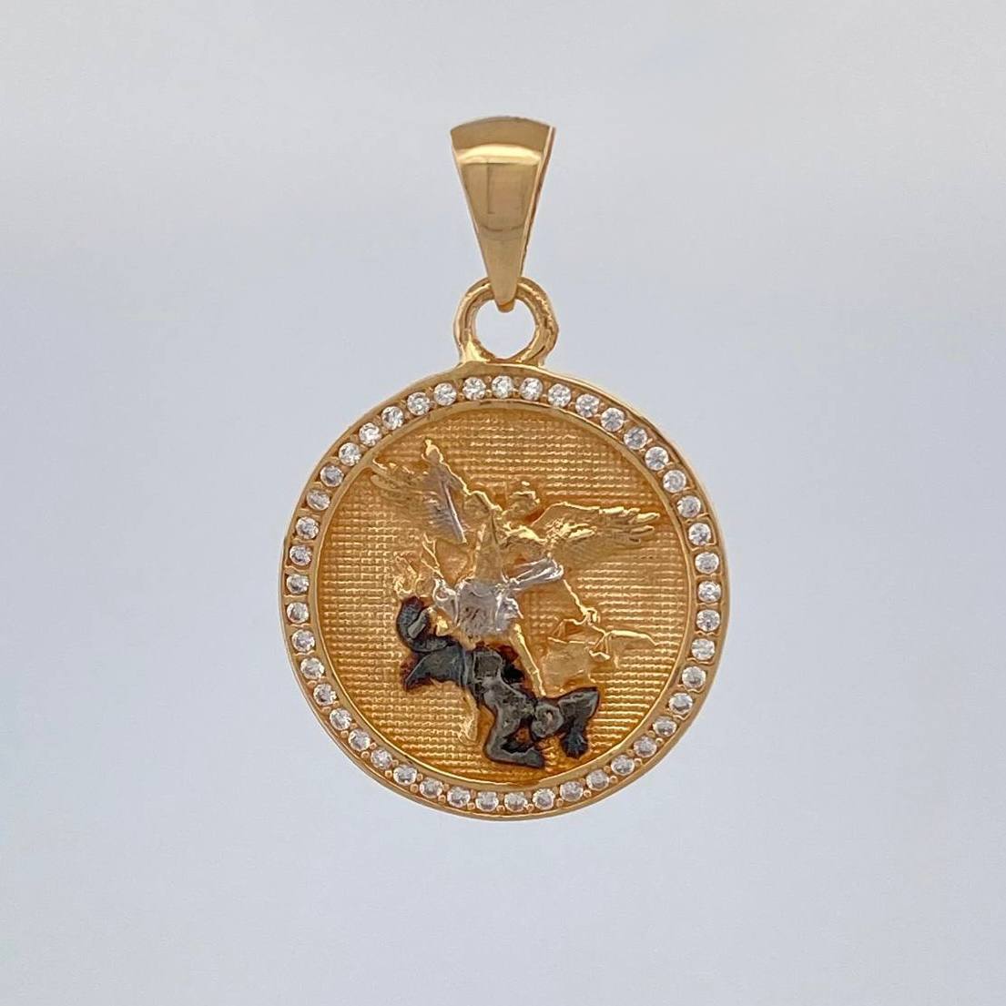 Pendant Saint Michael Archangel 3.85 g / 1 1/4 in Three Golds 18K