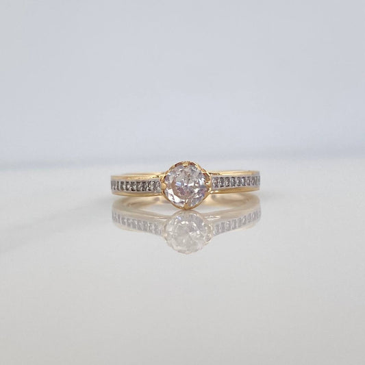 Anillo Solitario Puente 2.65 g / T6 1/2 Dos Oros Amarillo Blanco 18K