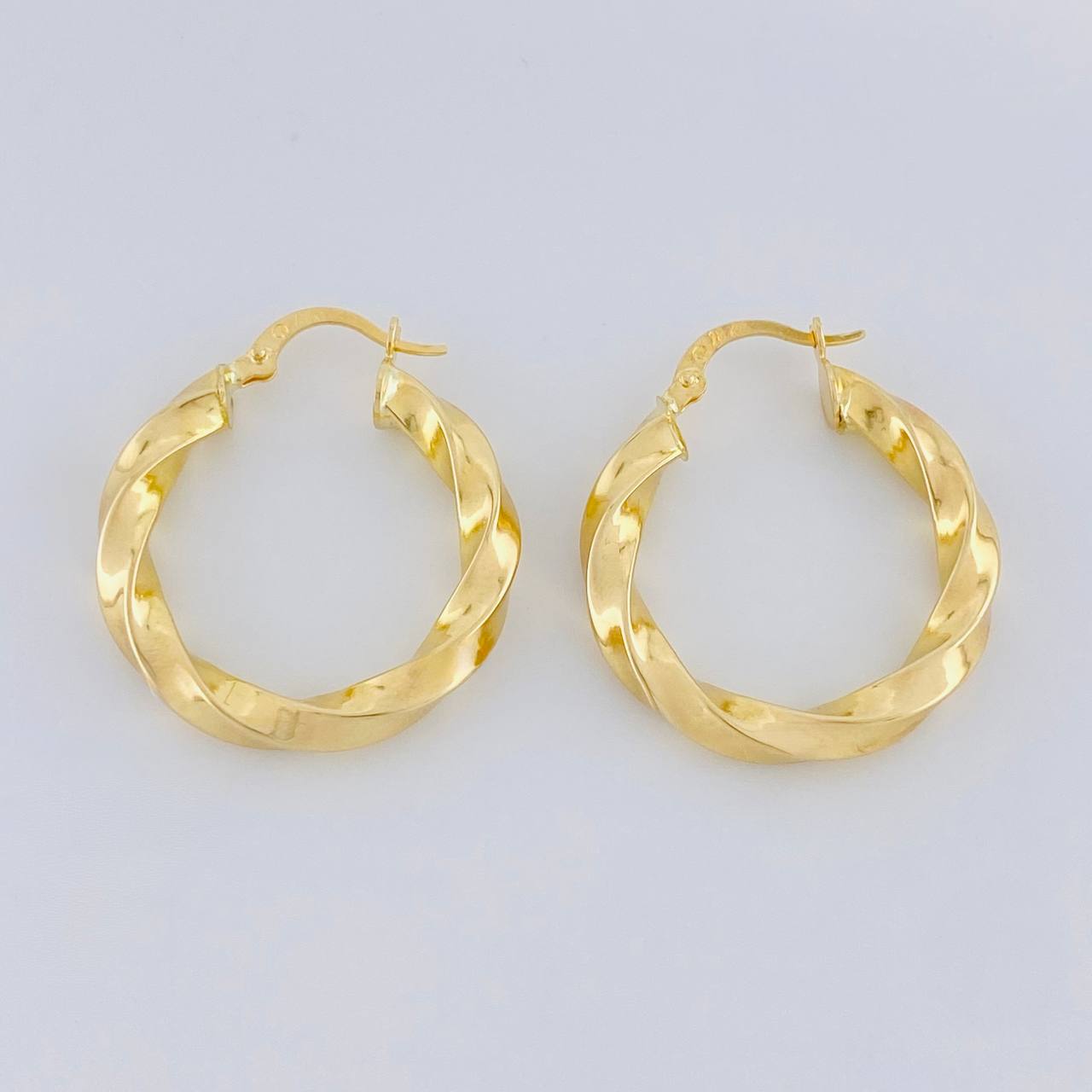 Candongas Mally 3.4g / 1 in Oro Amarillo 18K