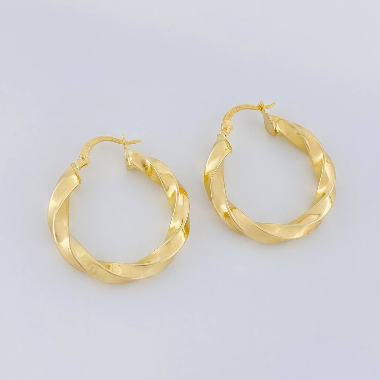 Candongas Mally 3.4g / 1 in Oro Amarillo 18K