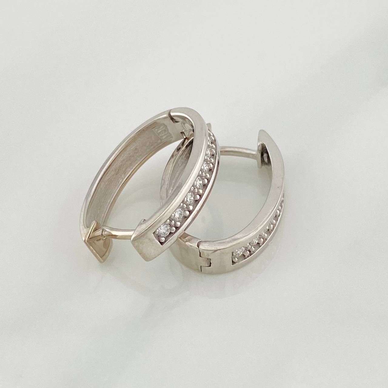 Candongas Carril 5.2g / 3/4 in Oro Blanco 18K