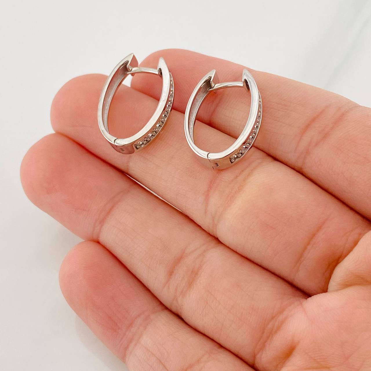 Candongas Carril 5.2g / 3/4 in Oro Blanco 18K