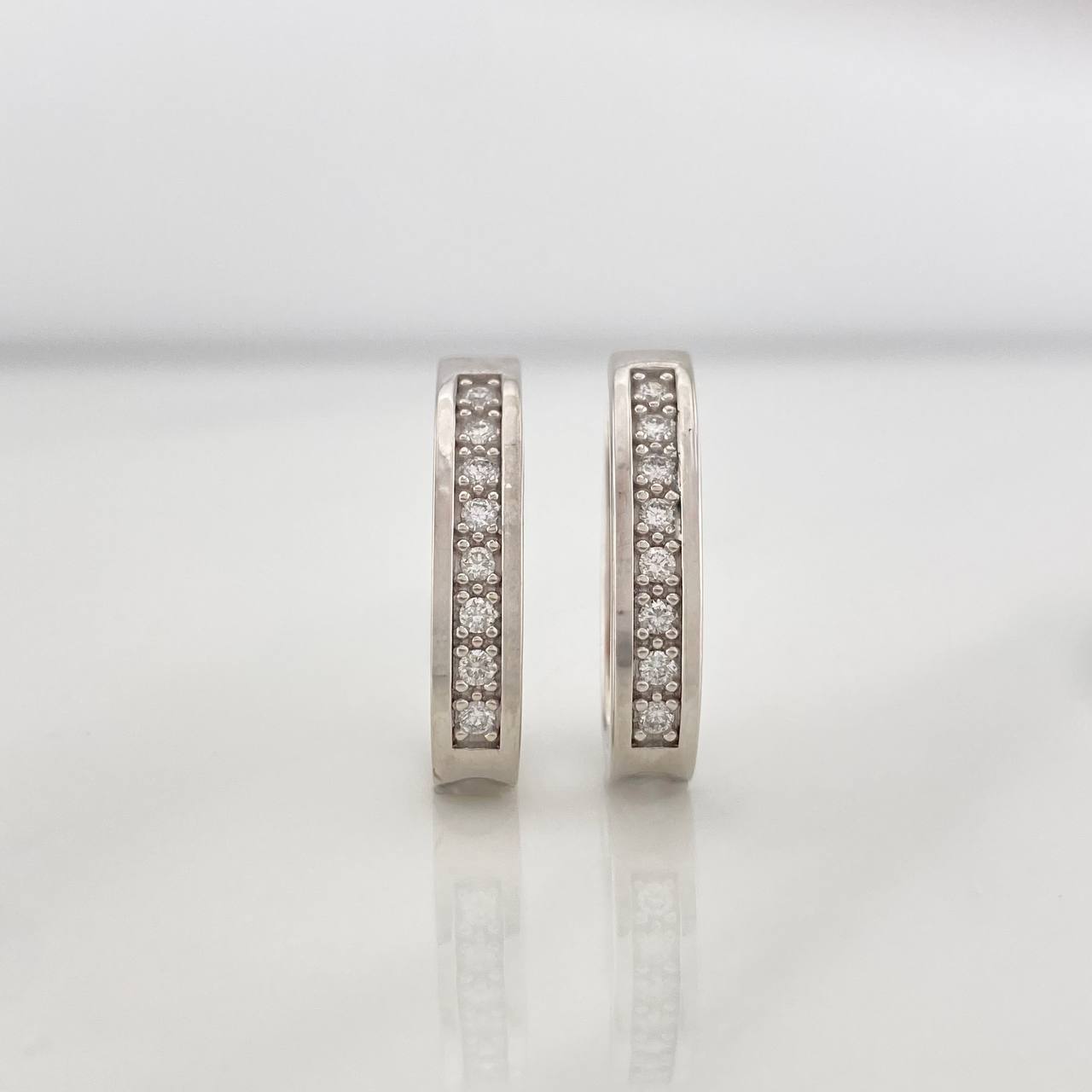 Candongas Carril 5.2g / 3/4 in Oro Blanco 18K