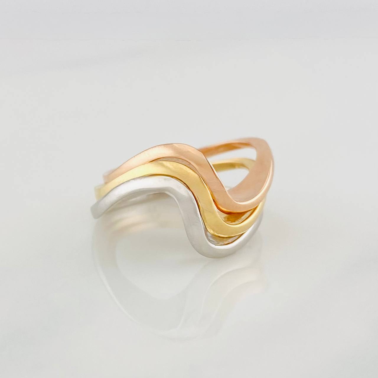Anillo Trio Holas 6.95g / T6 Tres Oros 18K