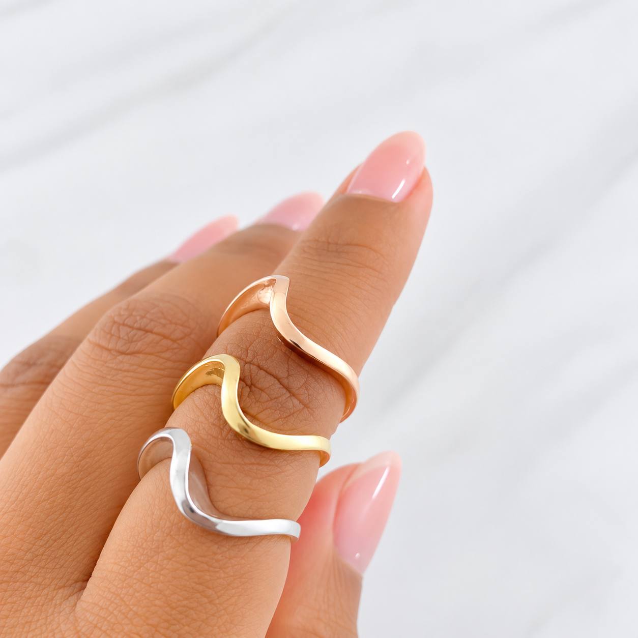 Anillo Trio Holas 6.95g / T6 Tres Oros 18K