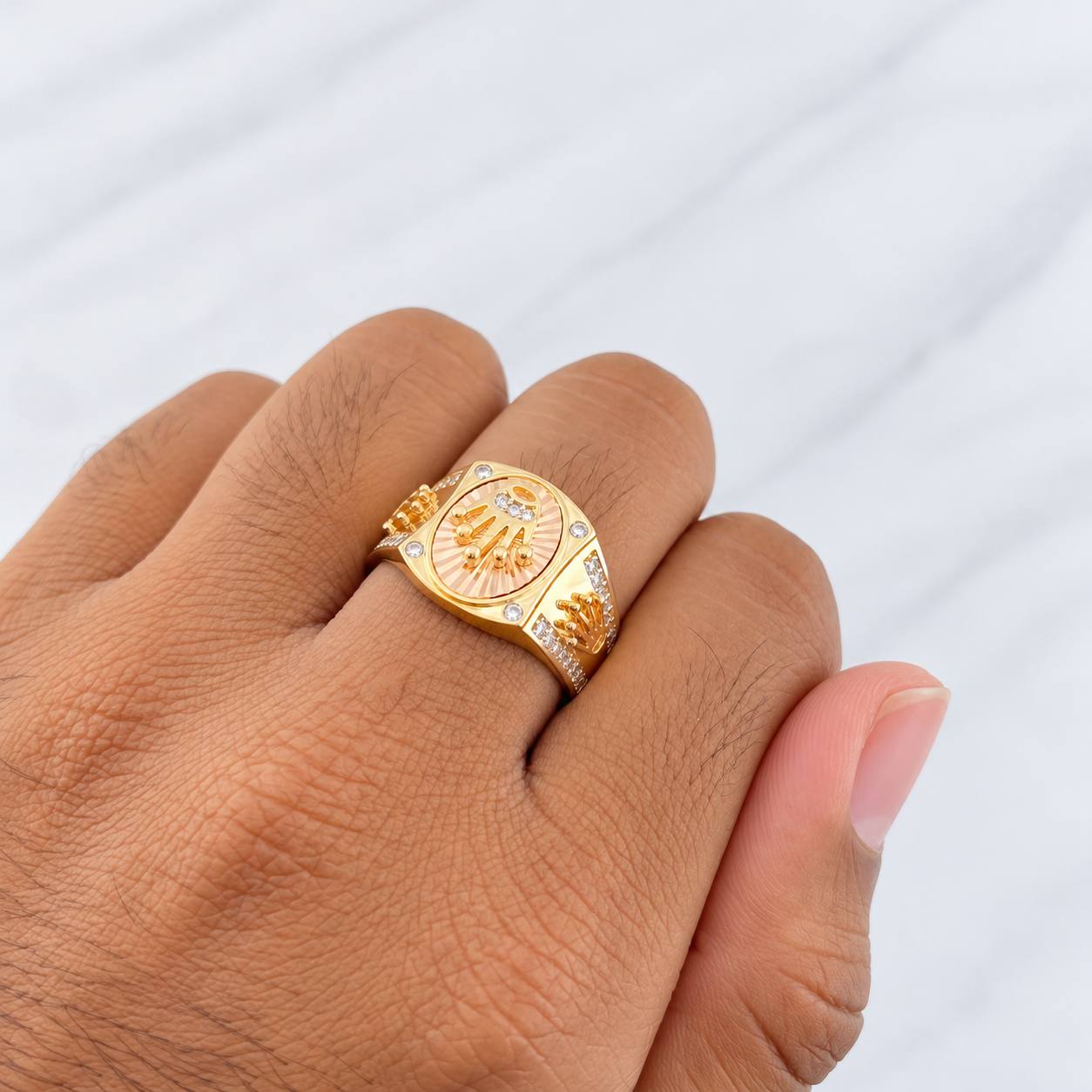 Anillo Corona 5.55g / T9 Tres Oros 18K
