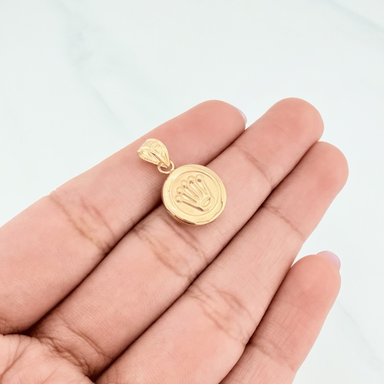 Pendant Crown 0.8 g / 3/4 in Yellow Gold 18K