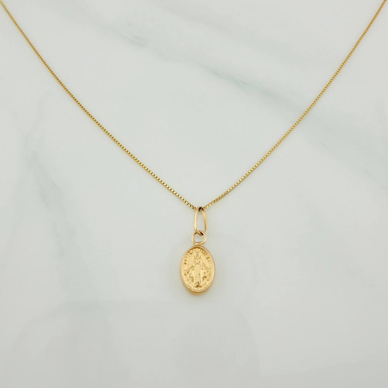 Set Cadena y Dije Veneciana + Virgen Milagrosa 1.25gr / 15 3/4 in / 0.54mm Oro Amarillo 18K &