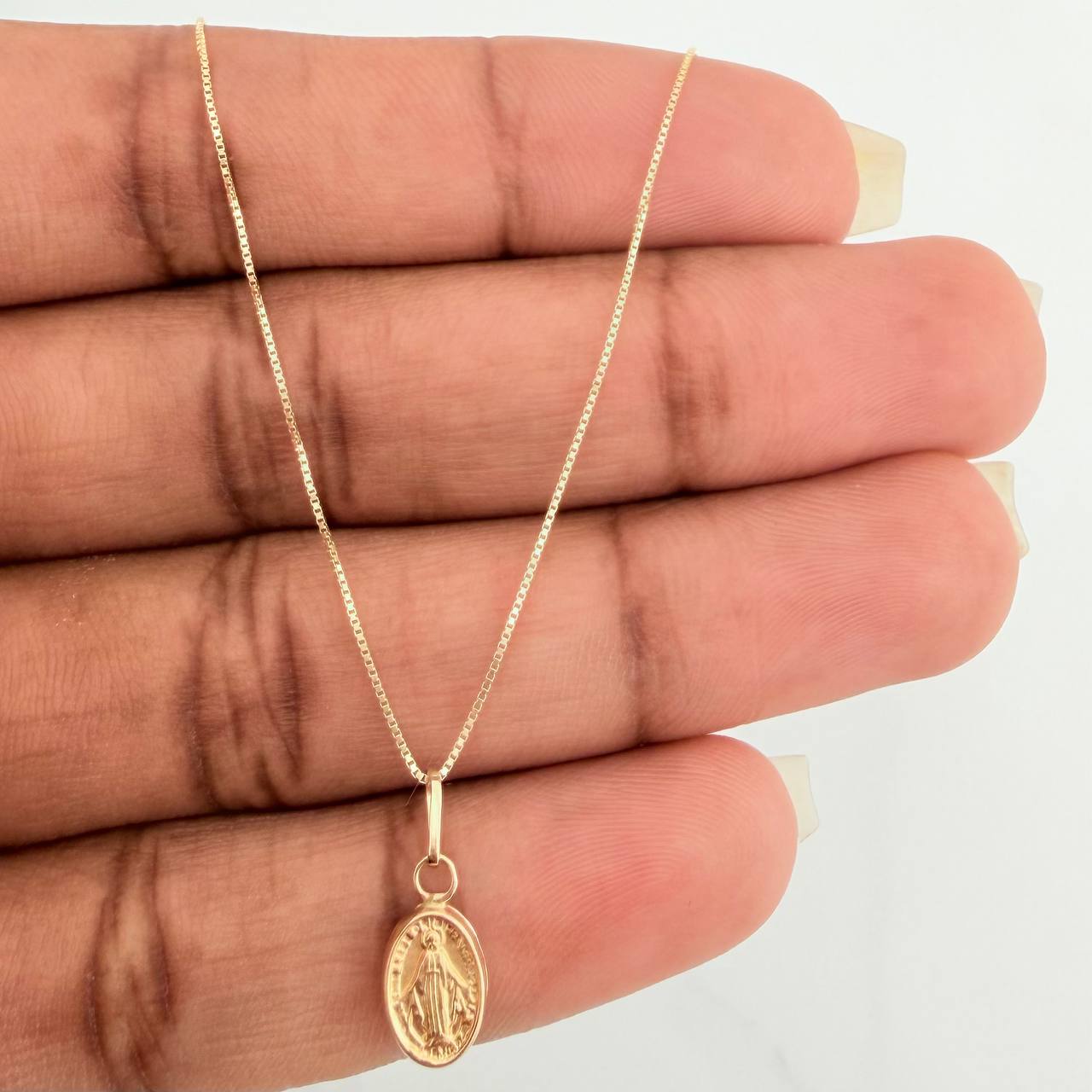 Set Cadena y Dije Veneciana + Virgen Milagrosa 1.3gr / 15 3/4 in / 0.53mm Oro Amarillo 18K &