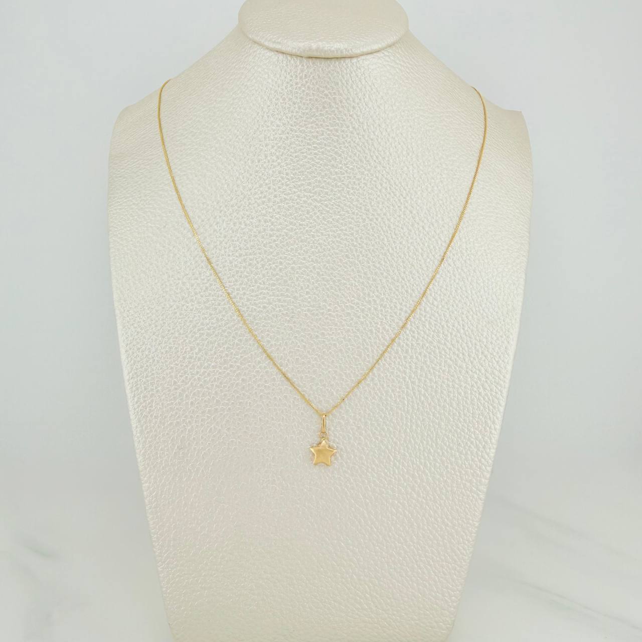 Set Cadena y Dije Veneciana + Estrella 1.2gr / 15 3/4 in / 0.55mm Oro Amarillo 18K &