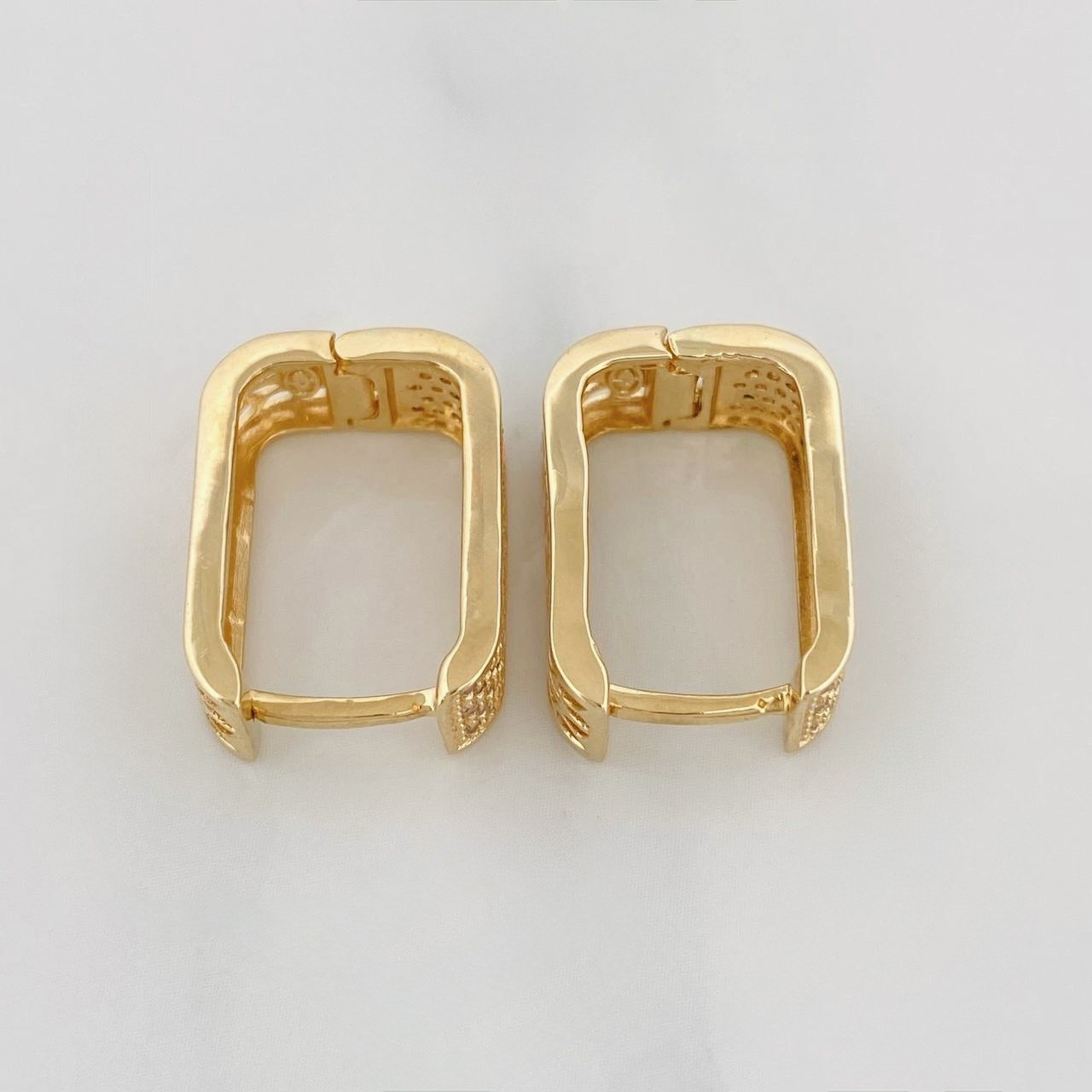 Candongas Cuadradas 7.3g / 3/4 in Oro Amarillo 18K