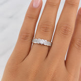 Anillo Solitario 5g / T7 1/4 Oro Blanco 18K