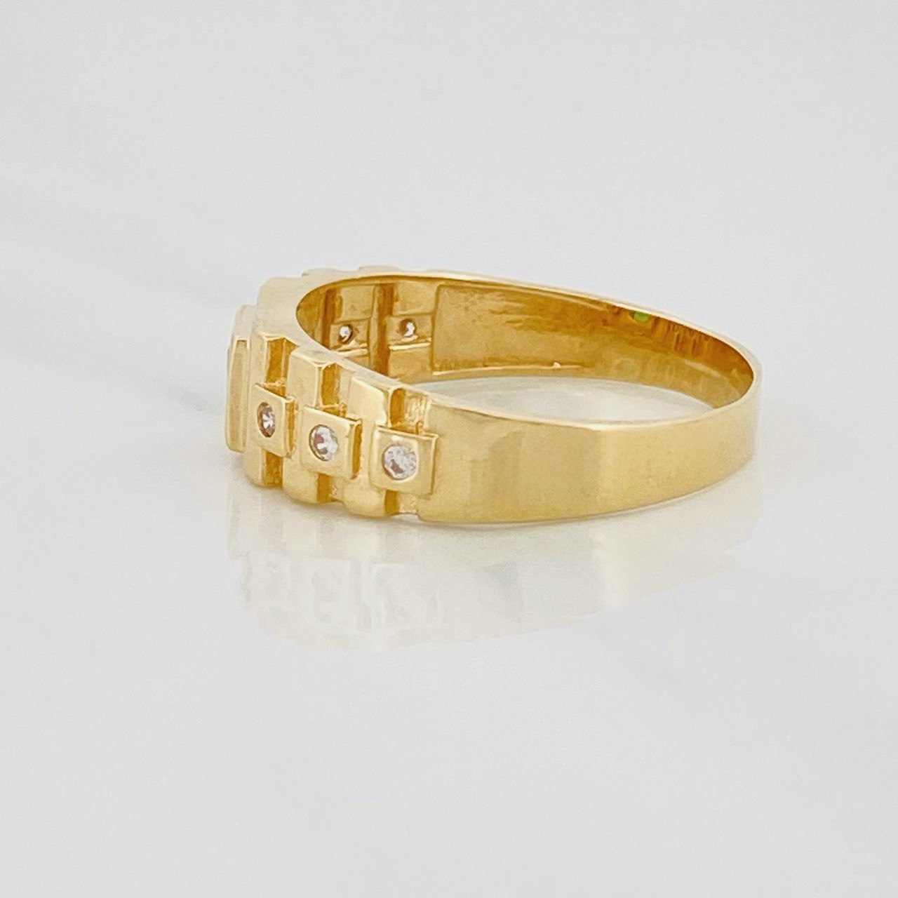 Anillo Halo Circulos 3.95g / T9 1/4 Oro Amarillo 18K
