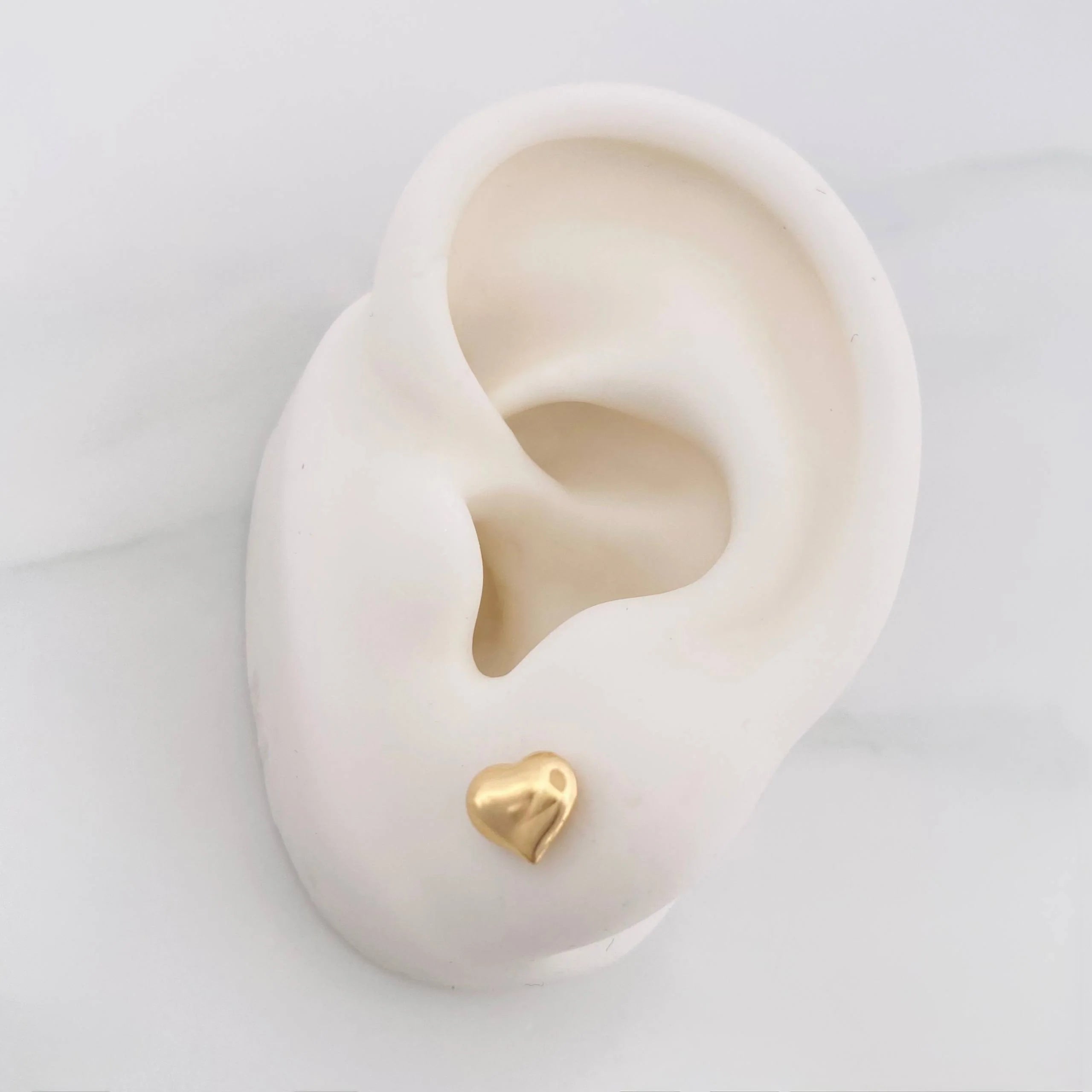 Stud Earrings Heart 0.75g / in / 7.2mm Yellow Gold 18K
