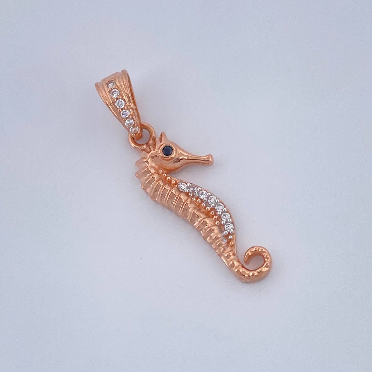 Dije Caballito De Mar 1.75gr / 1 in / Dos Oros Blanco Rosa 18K &