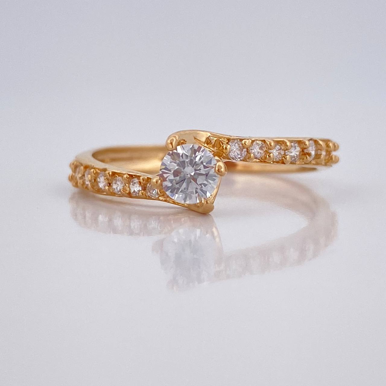 Churumbela Inverted Line Ring 1.7gr / T6 1/2 / Yellow Gold 18K &