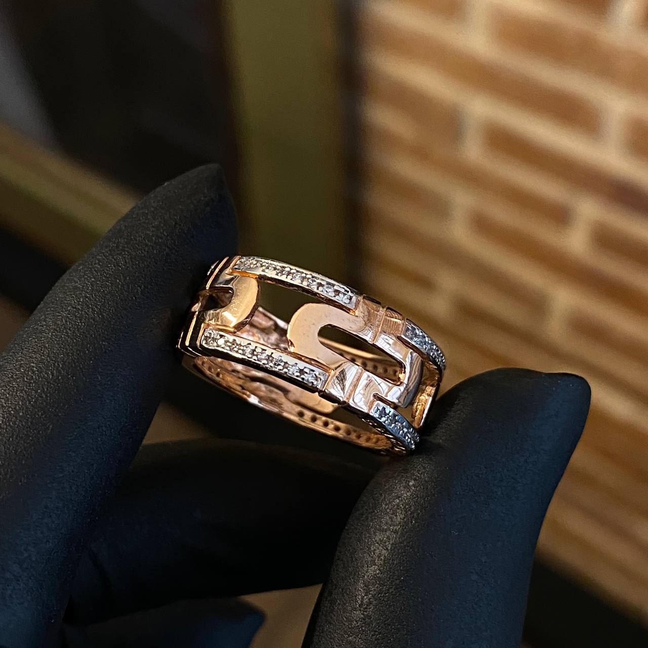 Link Ring 8.8gr T9 3/4 White Zirconia Two-tone Rose and White Gold